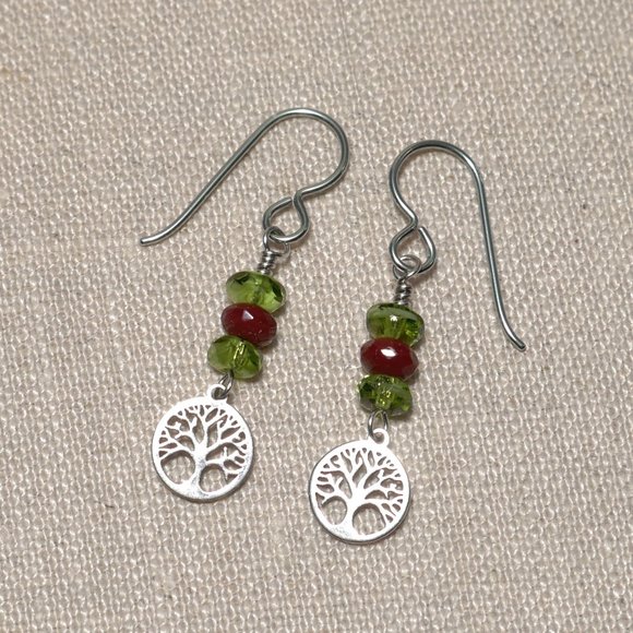 Hand Crafted Handmade Earrings Tree of Life with Red Green Czech Glass B… - Picture 1 of 5